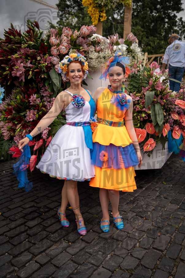 2026_04Mai25 Festa das Flores - Antes do Desfile_JFP01826.jpg