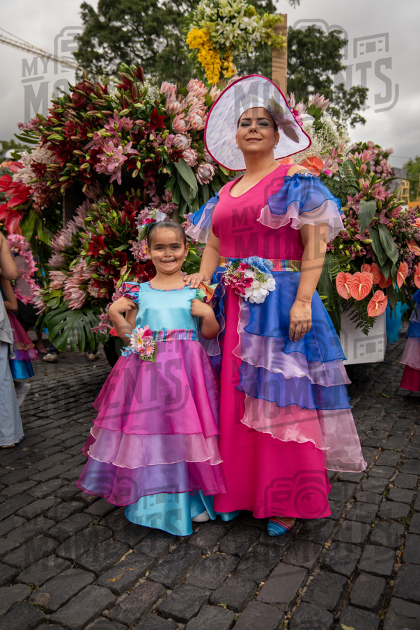 2026_04Mai25 Festa das Flores - Antes do Desfile_JFP01919.jpg