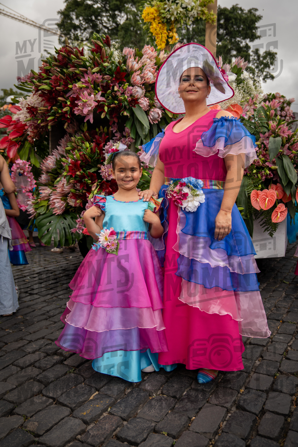 2026_04Mai25 Festa das Flores - Antes do Desfile_JFP01920.jpg