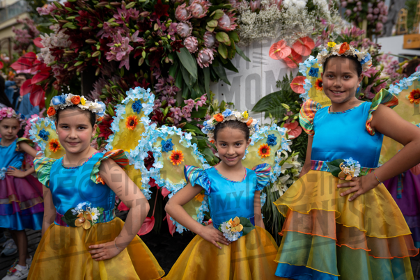 2026_04Mai25 Festa das Flores - Antes do Desfile_JFP01931.jpg