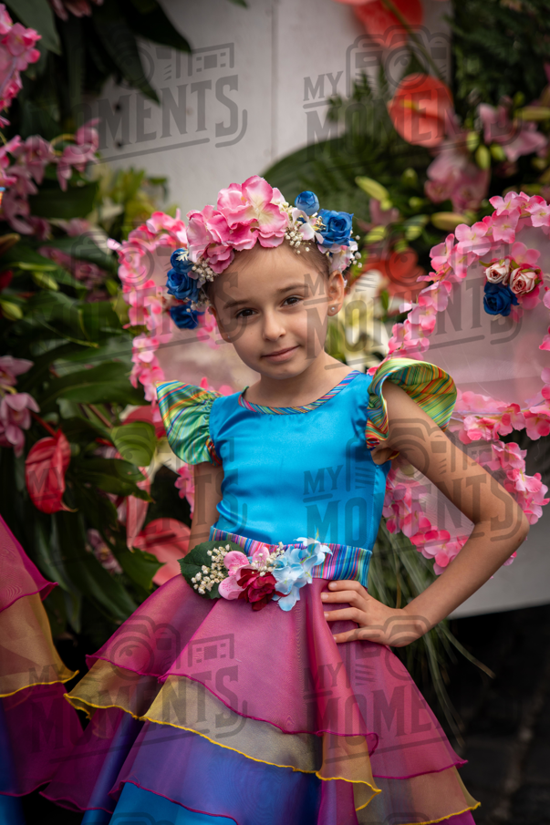 2026_04Mai25 Festa das Flores - Antes do Desfile_JFP02129.jpg