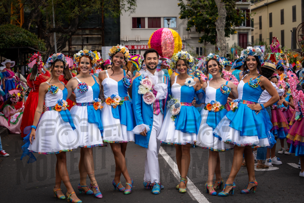 2026_04Mai25 Festa das Flores - Antes do Desfile_JFP02200.jpg