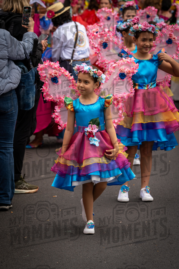 2026_04Mai25 Festa das Flores - Antes do Desfile_JFP02220.jpg