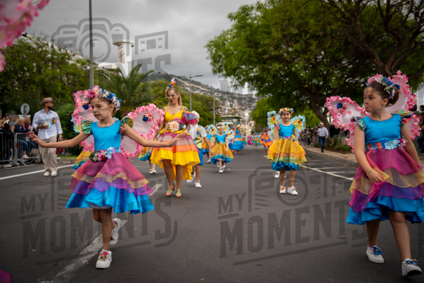2026_04Mai25 Festa das Flores - Ala Crianças 1 (asas rosa)_JFP02305.jpg