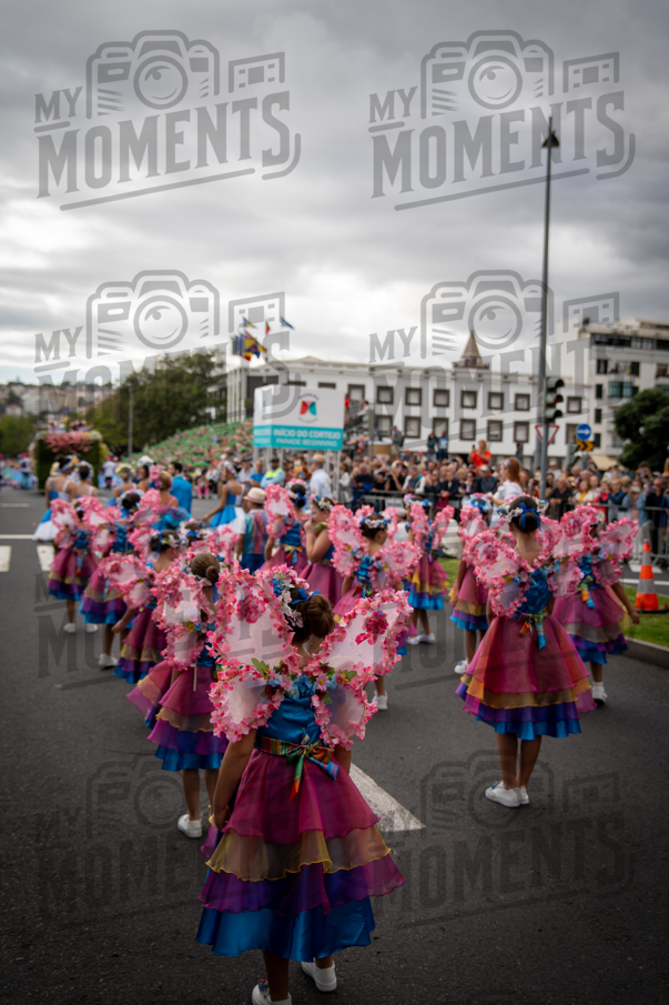 2026_04Mai25 Festa das Flores - Ala Crianças 1 (asas rosa)_JFP02343.jpg