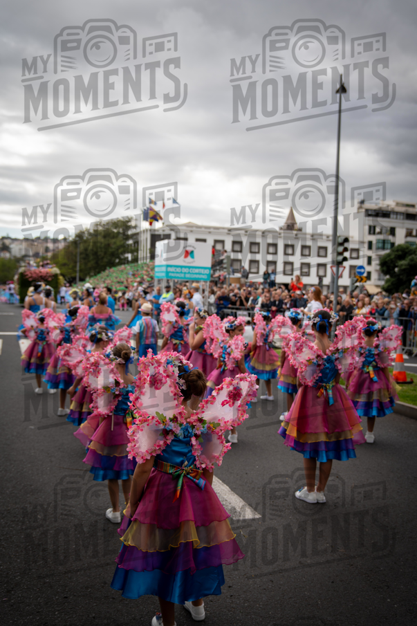 2026_04Mai25 Festa das Flores - Ala Crianças 1 (asas rosa)_JFP02344.jpg
