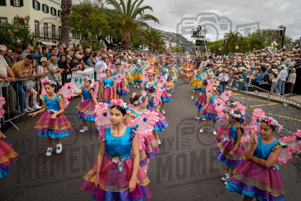 2026_04Mai25 Festa das Flores - Ala Crianças 1 (asas rosa)_JFP02568.jpg