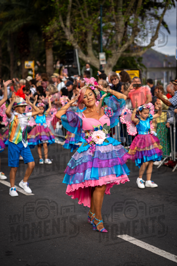 2026_04Mai25 Festa das Flores - Ala Crianças 1 (asas rosa)_JFP02852.jpg