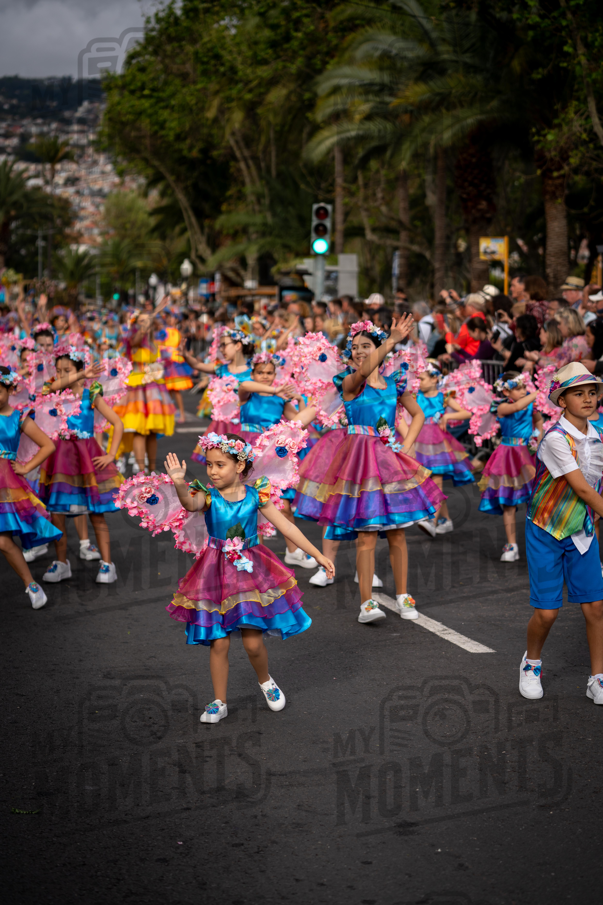 2026_04Mai25 Festa das Flores - Ala Crianças 1 (asas rosa)_JFP02854.jpg