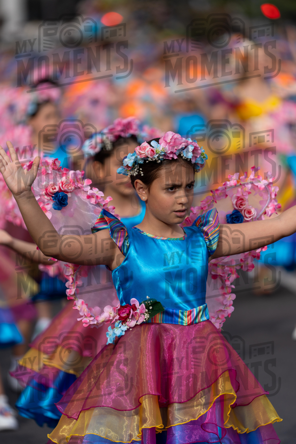 2026_04Mai25 Festa das Flores - Ala Crianças 1 (asas rosa)_JFP02864.jpg