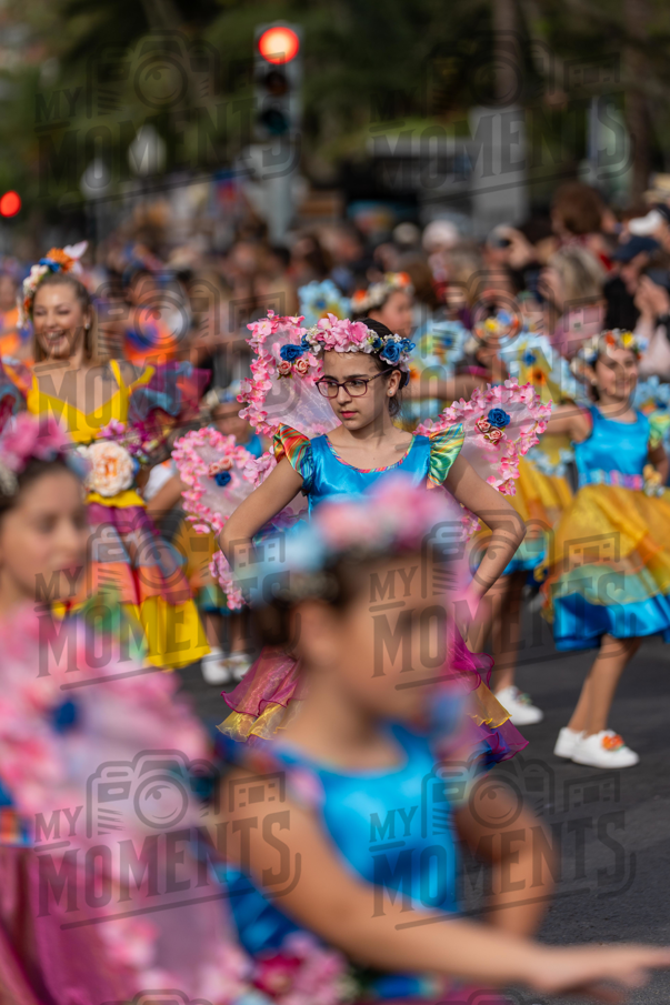 2026_04Mai25 Festa das Flores - Ala Crianças 1 (asas rosa)_JFP02867.jpg