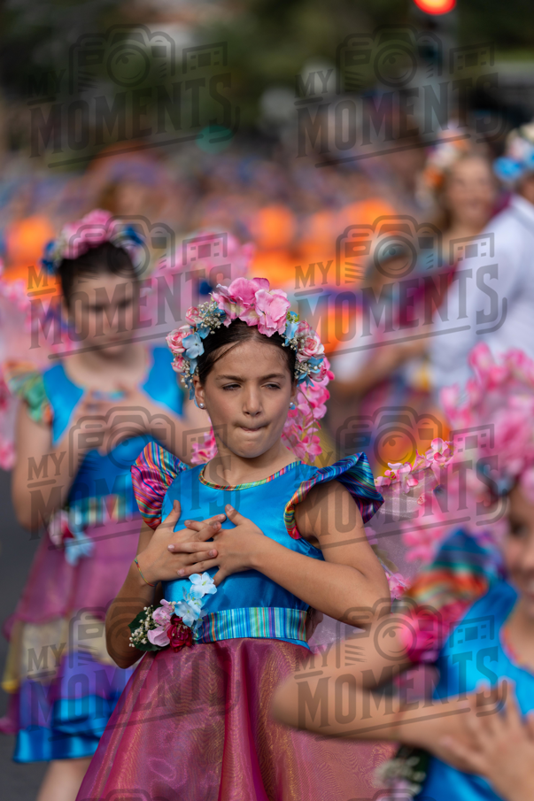2026_04Mai25 Festa das Flores - Ala Crianças 1 (asas rosa)_JFP02871.jpg