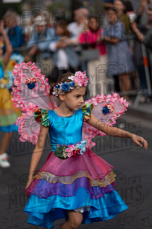2026_04Mai25 Festa das Flores - Ala Crianças 1 (asas rosa)_JFP02879.jpg
