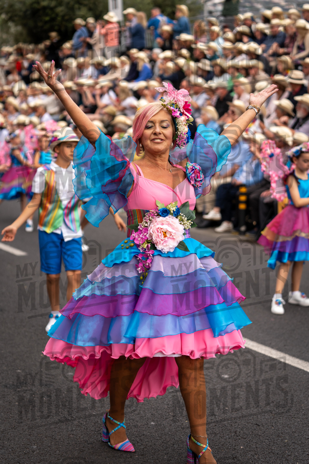 2026_04Mai25 Festa das Flores - Ala Crianças 1 (asas rosa)_JFP03053.jpg