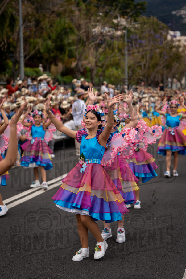 2026_04Mai25 Festa das Flores - Ala Crianças 1 (asas rosa)_JFP03090.jpg
