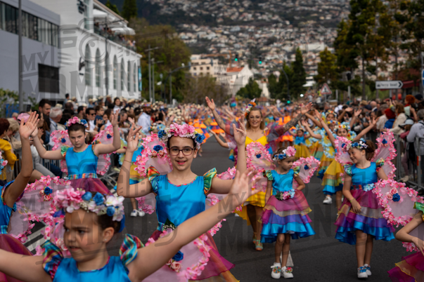 2026_04Mai25 Festa das Flores - Ala Crianças 1 (asas rosa)_JFP03146.jpg