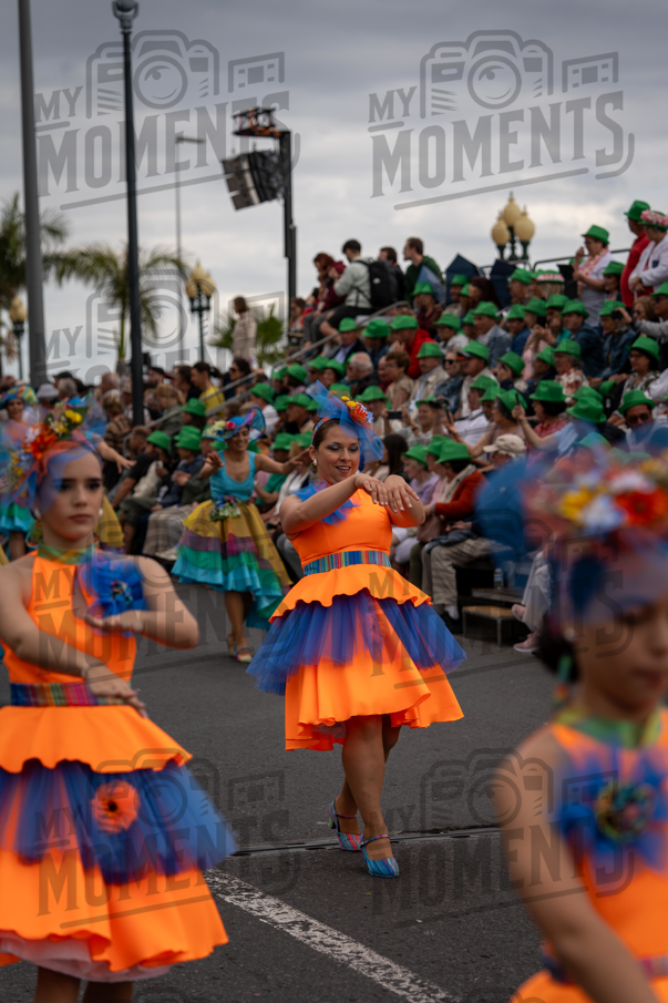 2026_04Mai25 Festa das Flores - Ala Jovens (vestido laranja)_JFP02402.jpg