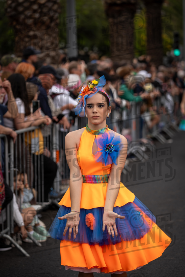 2026_04Mai25 Festa das Flores - Ala Jovens (vestido laranja)_JFP02676.jpg