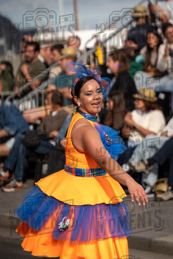 2026_04Mai25 Festa das Flores - Ala Jovens (vestido laranja)_JFP02934.jpg