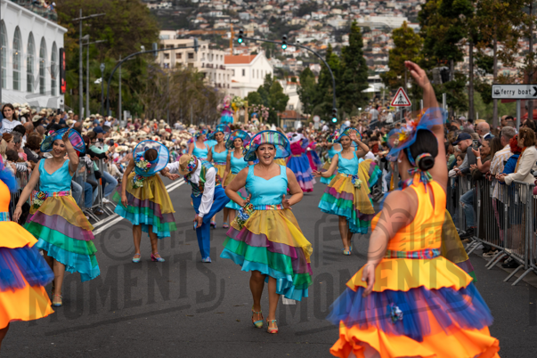 2026_04Mai25 Festa das Flores - Ala Jovens (vestido laranja)_JFP03172.jpg