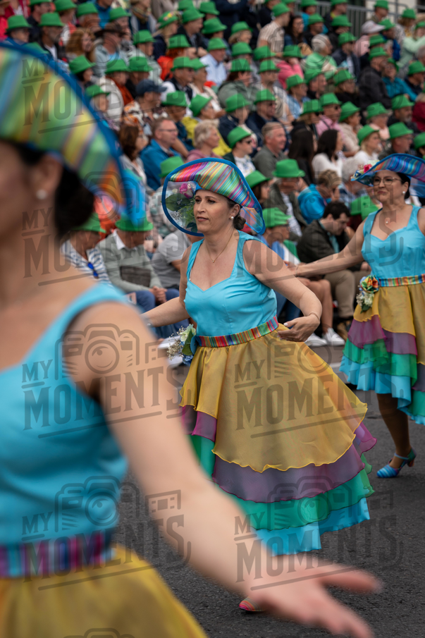2026_04Mai25 Festa das Flores - Ala Mistas (vestido azul claro)_JFP02433.jpg