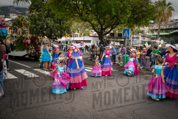 2026_04Mai25 Festa das Flores - Ala Adultas com crianças (vestidos rosa choque)_JFP02273.jpg