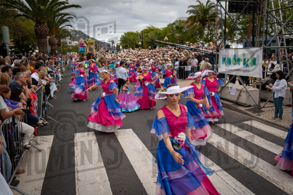 2026_04Mai25 Festa das Flores - Ala Adultas com crianças (vestidos rosa choque)_JFP02608.jpg