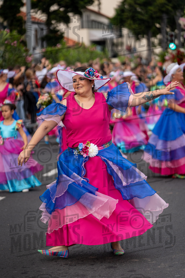 2026_04Mai25 Festa das Flores - Ala Adultas com crianças (vestidos rosa choque)_JFP02967.jpg