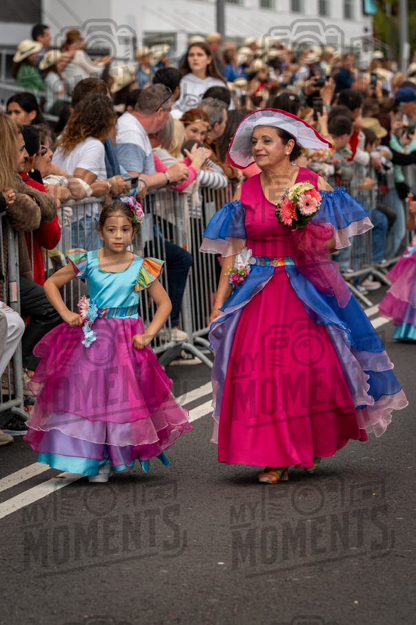2026_04Mai25 Festa das Flores - Ala Adultas com crianças (vestidos rosa choque)_JFP03218.jpg